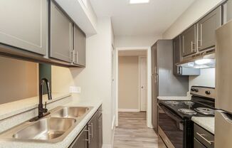 1 bed, 1 bath, 621 sqft, $975, Unit 6400-304