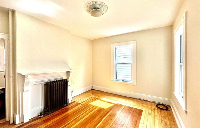 61 MONUMENT AVE