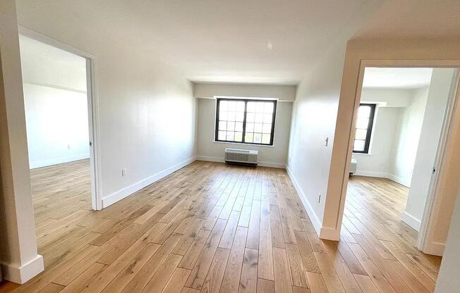 2 beds, 2 baths, $4,800, Unit 5-A