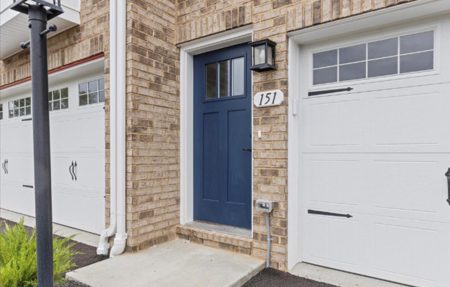 151 CROWN ST