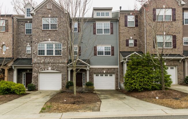 Excellent 4BD, 3.5BA Apex Townhome Near Downtown