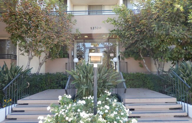 1 bed, 1 bath, 904 sqft, $2,195, Unit 112