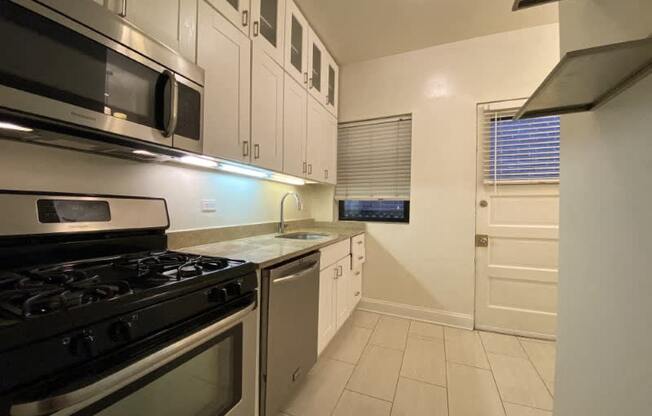 Built-in charm. Standout neighborhood.