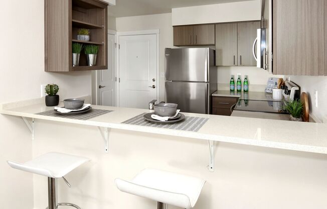 1 bed, 1 bath, 647 sqft, $1,660, Unit 216