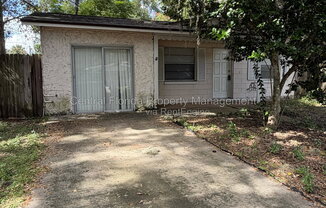 2526 POINSETTA AVE