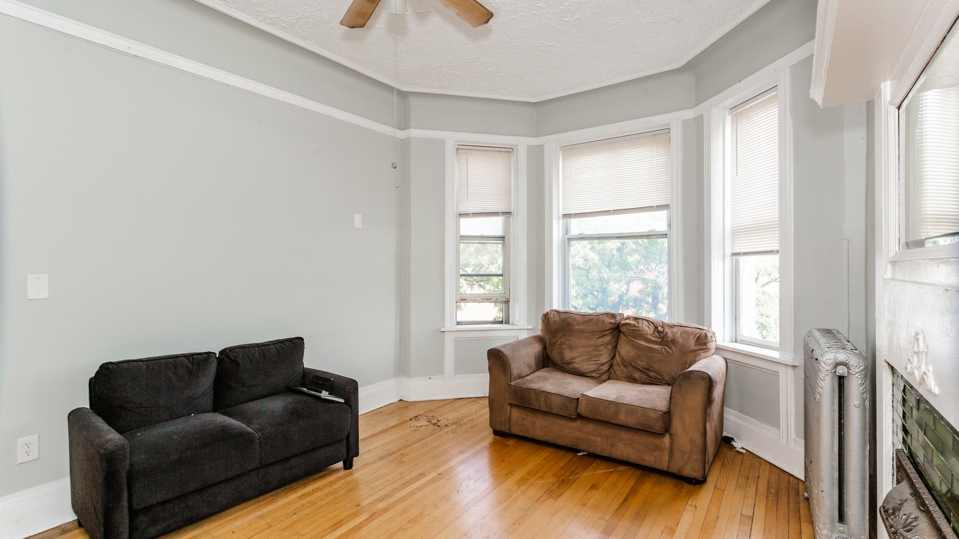 2941 West Belmont Avenue