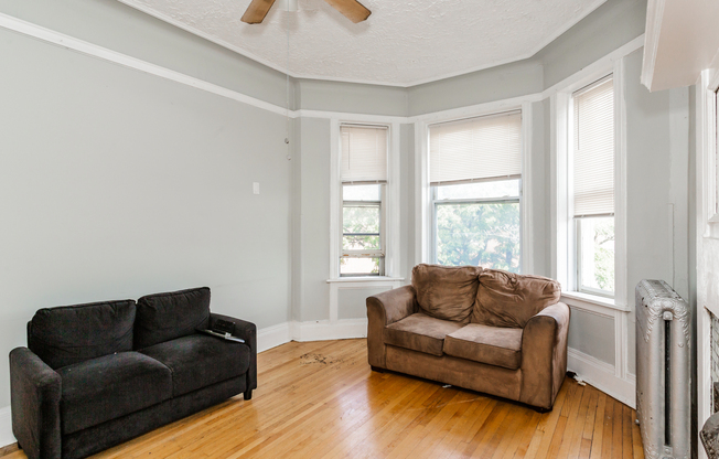 2941 West Belmont Avenue