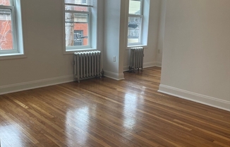 Studio, 1 bath, 999 sqft, $1,700, Unit 3