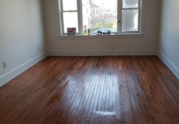 5403 S MAPLEWOOD