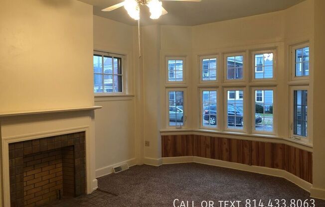 358 W 7 ST