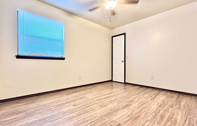 2 beds, 1 bath, $1,195