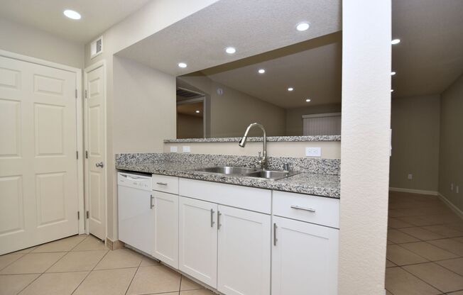 1 bed, 1 bath, $1,395, Unit # 1046