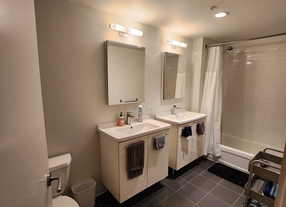 2 beds, 2 baths, 1,367 sqft, $4,800, Unit 811