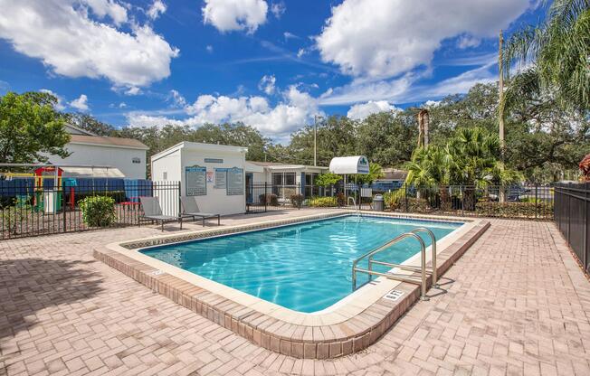 Timber Trace Apartments - Apartment Living in Tampa, FL