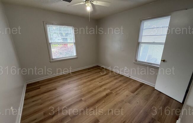 $995 - 3 bedroom / 1 bathroom - Single Family Home