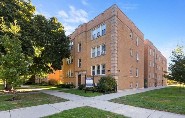 1 bed, 1 bath, $1,495, Unit 23-2B