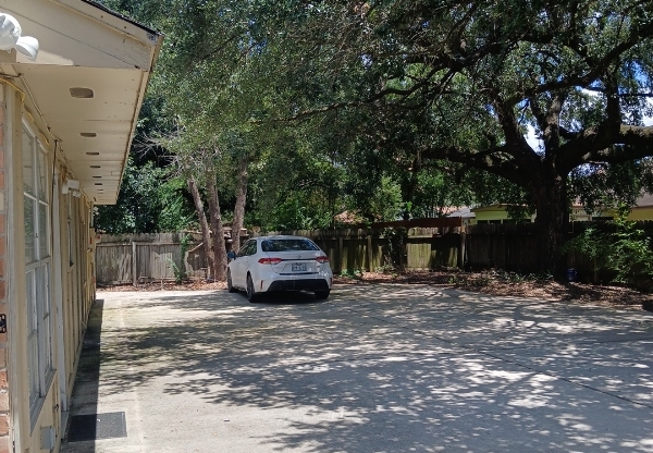 19714 BELLAW WOODS DR