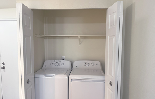 3 beds, 2 baths, 1,126 sqft, $2,450, Unit E101