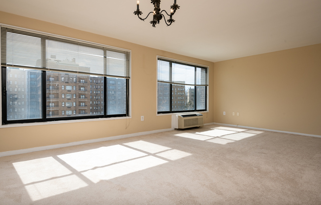 2501 Calvert St. NW #511