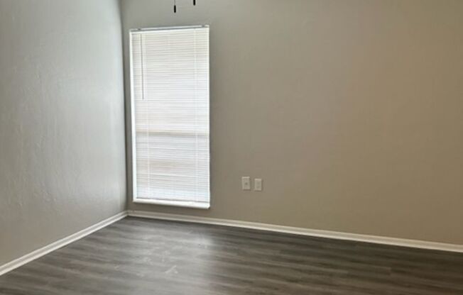 1 bed, 1 bath, 745 sqft, $1,175, Unit A23