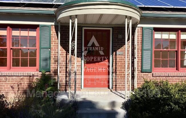 1409 E REDONDO AVE