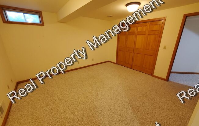 2 beds, 3.5 baths, $2,150