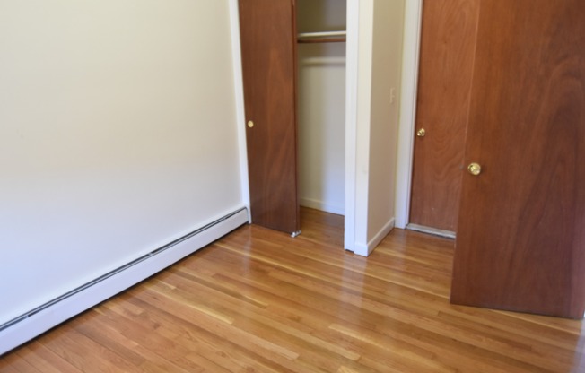 172 North Beacon St. 2S