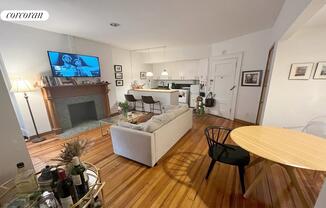 1 bed, 1 bath, $2,800, Unit 1A4TH