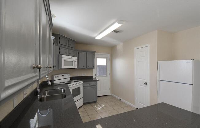 2731 VIENNA PL