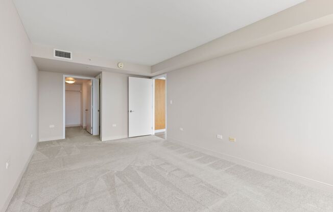 2 beds, 2 baths, $4,400, Unit # 4403
