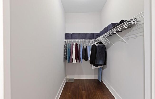 1 bed, 1 bath, 850 sqft, $2,300, Unit North Euclid Ave 9 #441