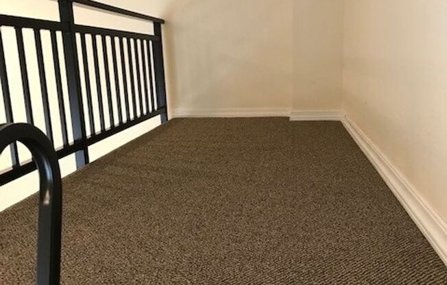 Studio, 1 bath, 192 sqft, $1,123, Unit F-12