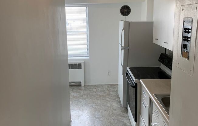 1 bed, 1 bath, 690 sqft, $765, Unit 617
