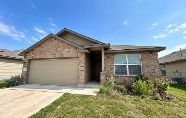 *COMING SOON* Lovely 3 Bedroom/ 2 Bath Home In Converse, TX!