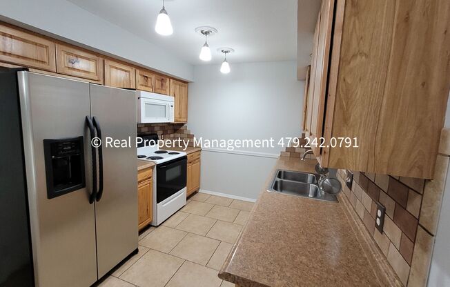 3 beds, 2 baths, $1,200