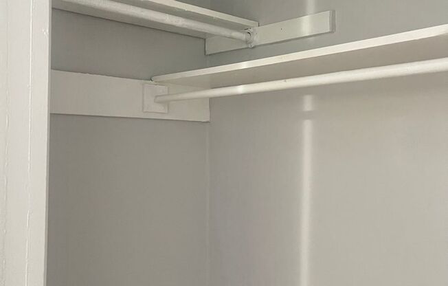 Studio, 1 bath, 330 sqft, $900, Unit 304