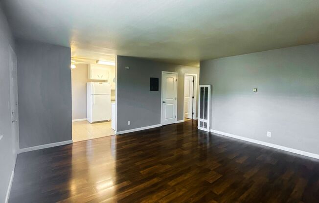 2 beds, 1 bath, 800 sqft, $1,850, Unit O-34