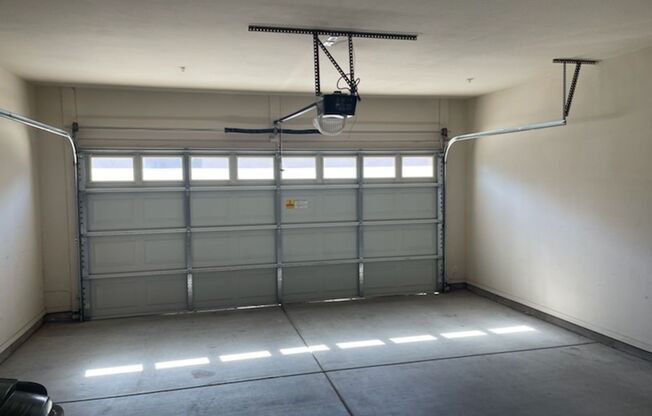 2 beds, 2 baths, 1,244 sqft, $1,899, Unit 705 W. Queen Creek #1107