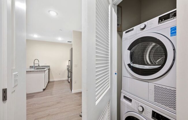 2 beds, 2 baths, 1,013 sqft, $3,495, Unit 2G