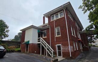 643 Holly Ave