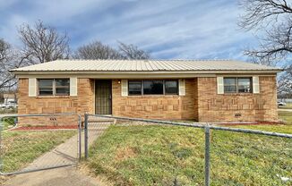 3 beds, 2 baths, $1,600