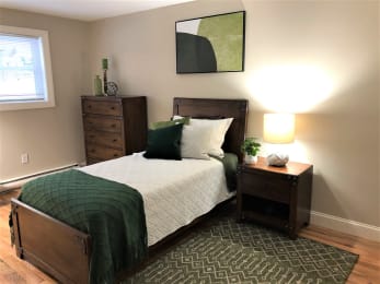 1 bed, 1 bath, 430 sqft, $1,950