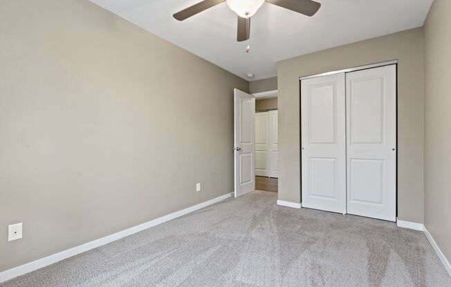 2 beds, 1 bath, 863 sqft, $1,690, Unit 307