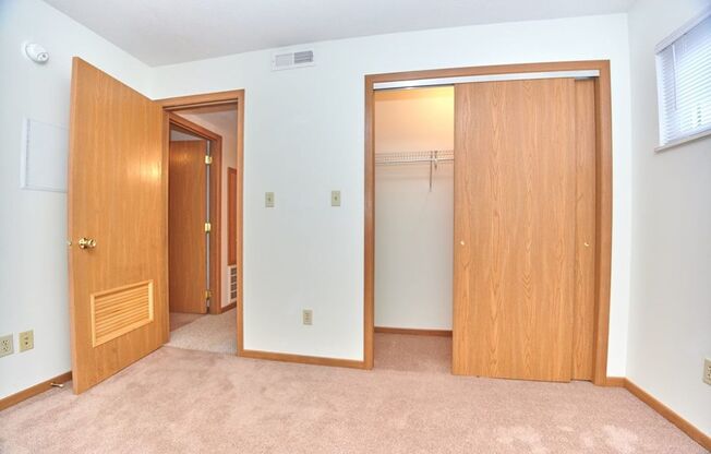 2 beds, 1 bath, 750 sqft, $975, Unit 1217-07
