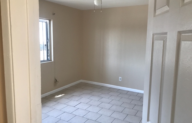 2 beds, 1 bath, $2,695, Unit 1