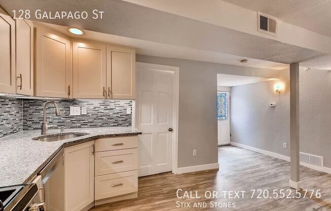 128 GALAPAGO ST