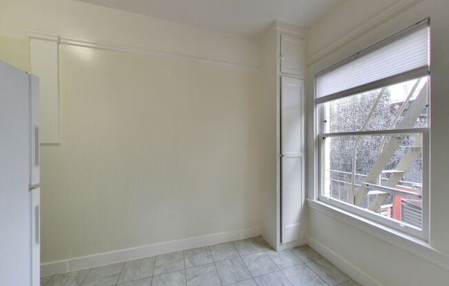 Studio, 1 bath, $2,295