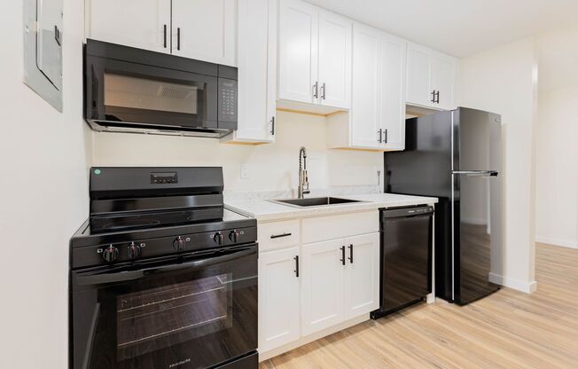 2 beds, 1 bath, 1,000 sqft, $1,600, Unit 2510-0321