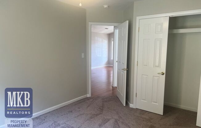 2 beds, 1 bath, $1,200