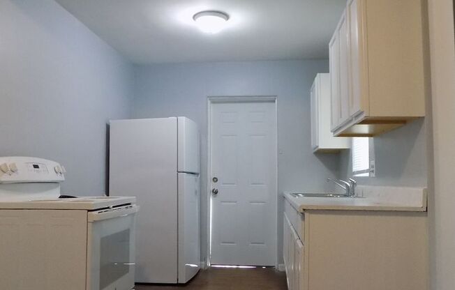 3 Bedroom 1 Bath Home For Rent at 4512 Lawne Ct. Orlando, Fl. 32808